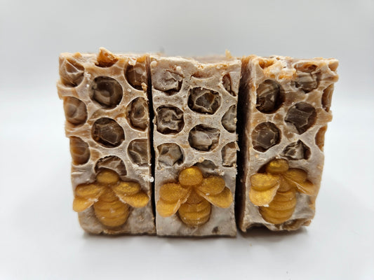 Oatmeal Milk & Honey Soap (NON-VEGAN) Butterfly Bliss Naturals Soap Co